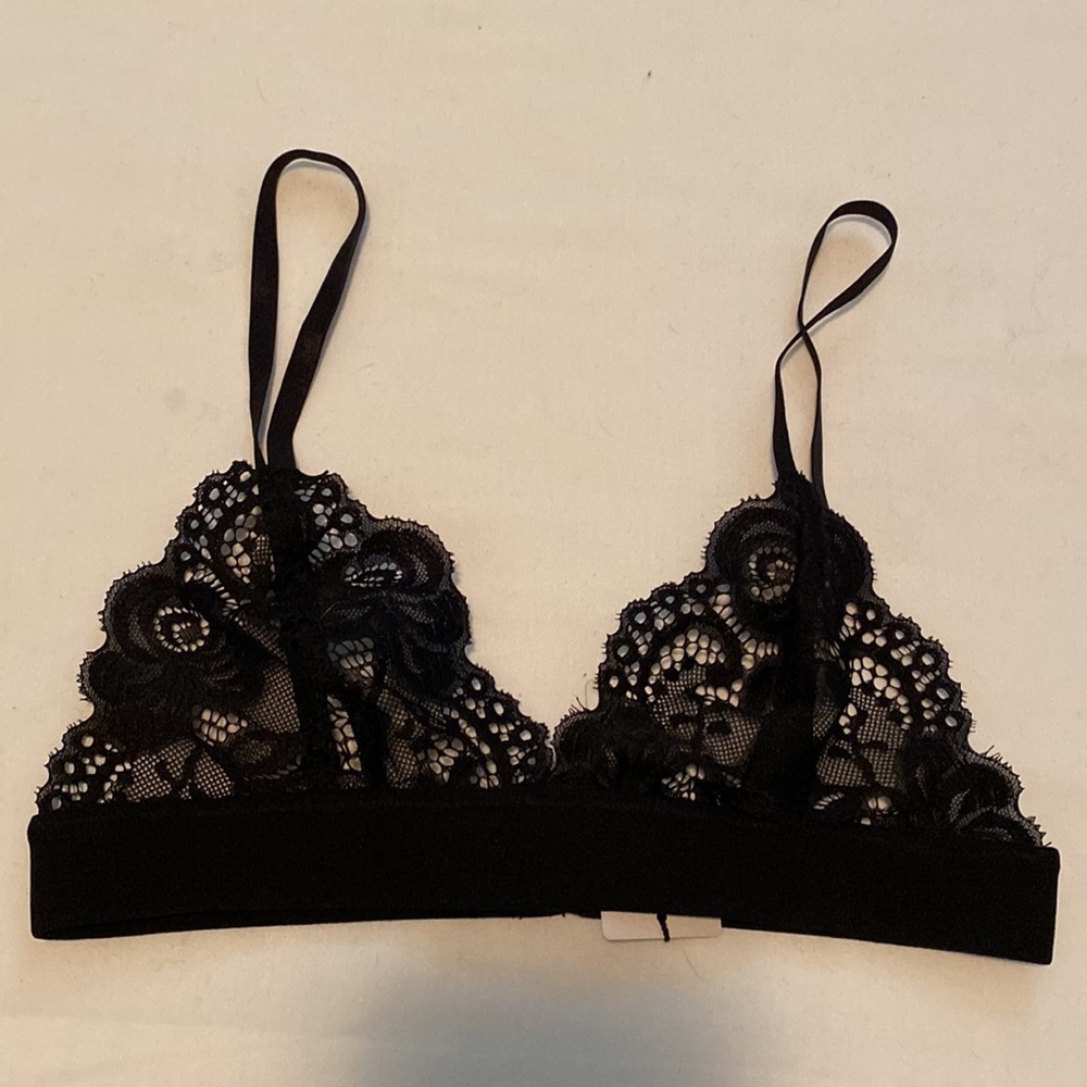 🎀 5/$20 🎀 NWT NA-KD Black lace bra size XXS